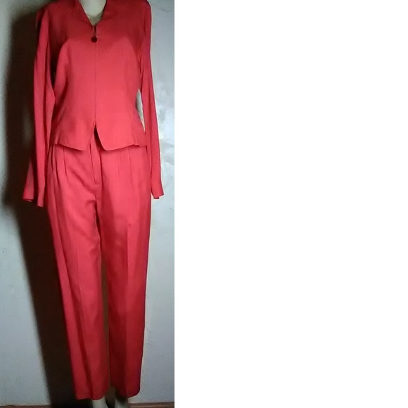 Dana Buchman Red 100% Silk Casual Pant Suit Size 6 - Picture 2 of 7